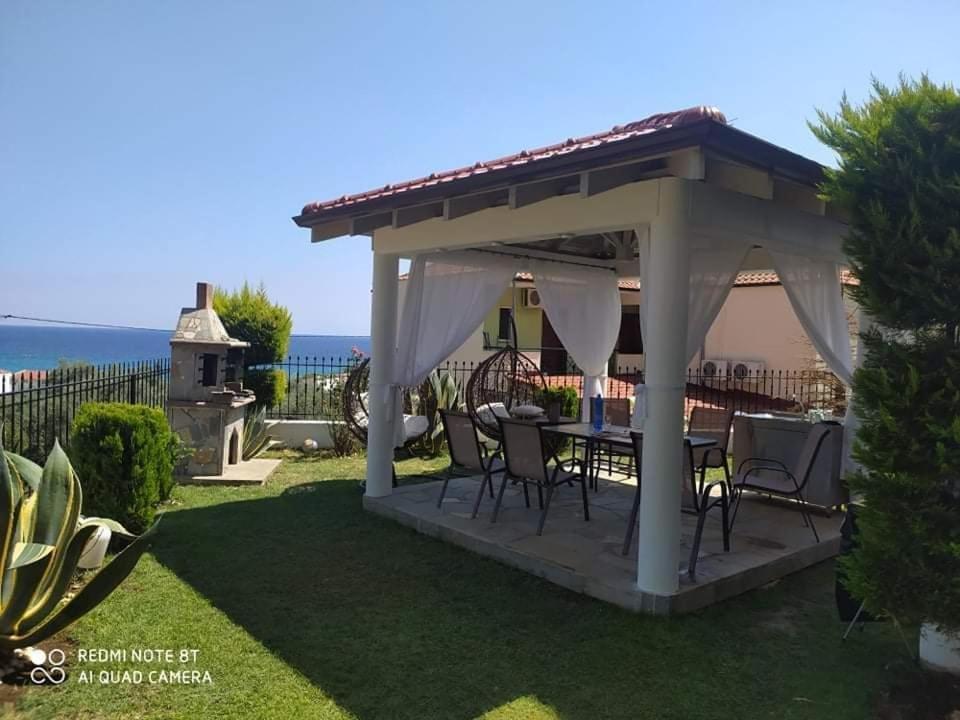 Loretta Maisonettes And Studios Криси Амудия Екстериор снимка
