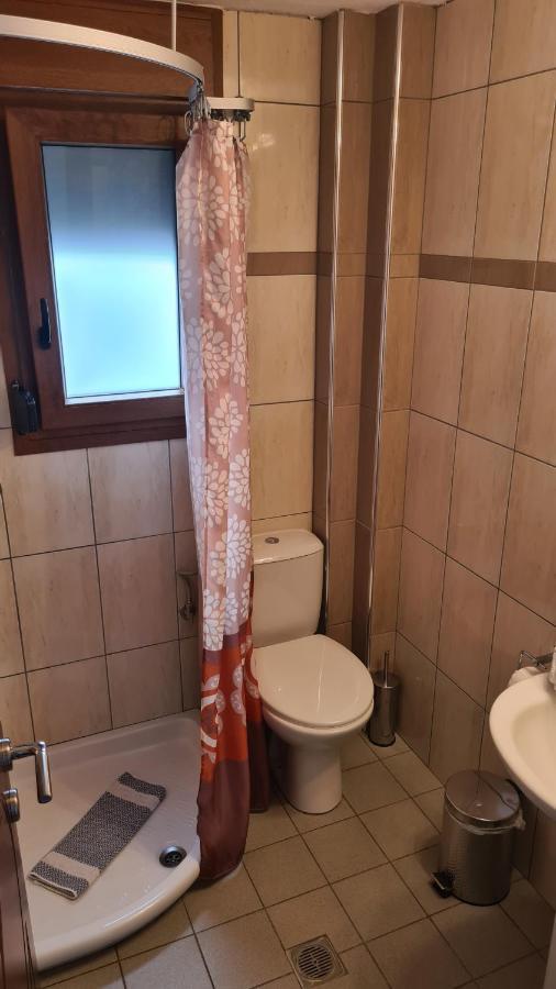 Loretta Maisonettes And Studios Криси Амудия Екстериор снимка